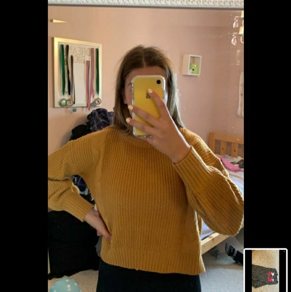 Sienna sky sweater